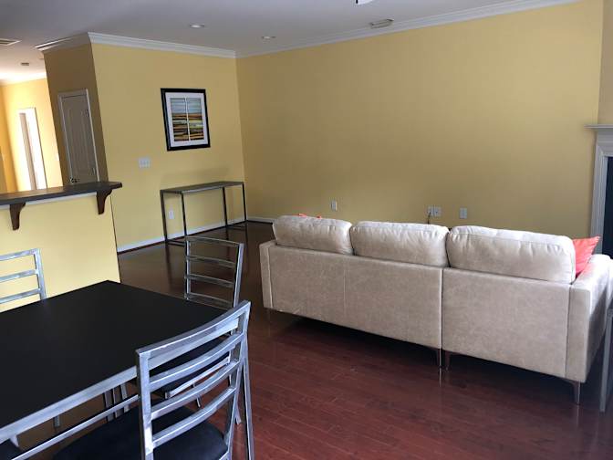 Alcove Rooms's room