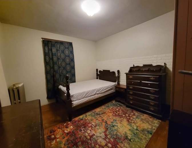 STACEY's room