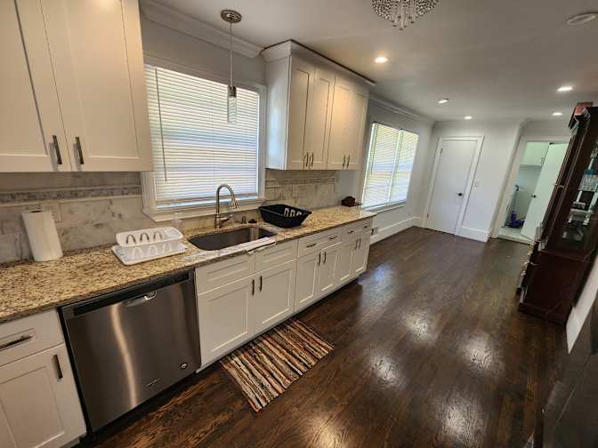 CL&C Property Management and Consulting's room