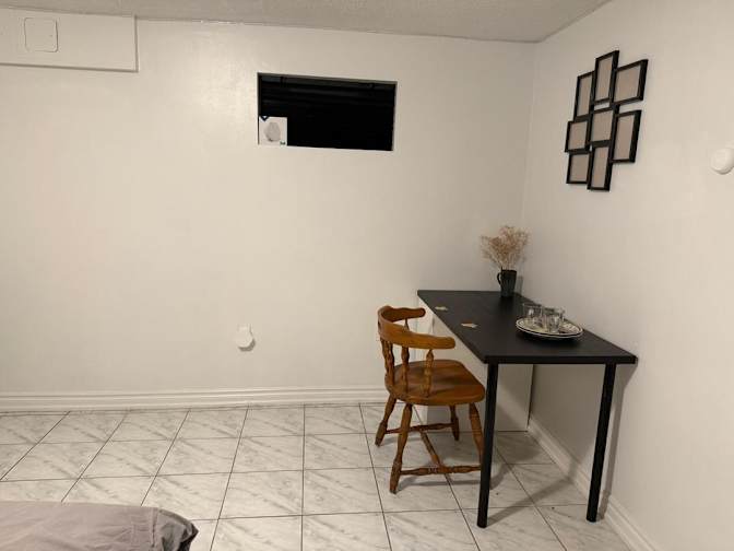 Toyin Faleye's room
