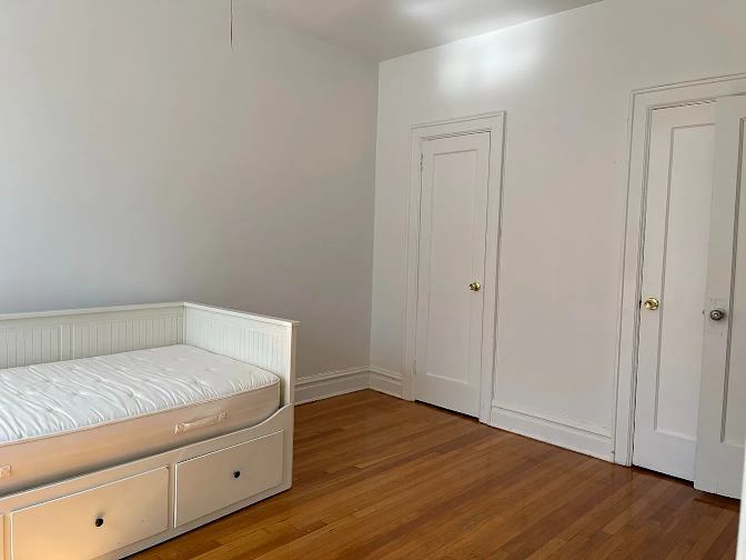 Carly's room