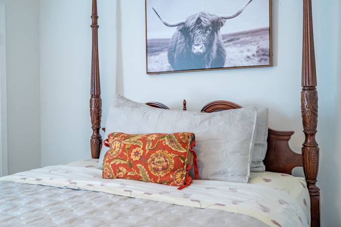 Alcove Rooms's room