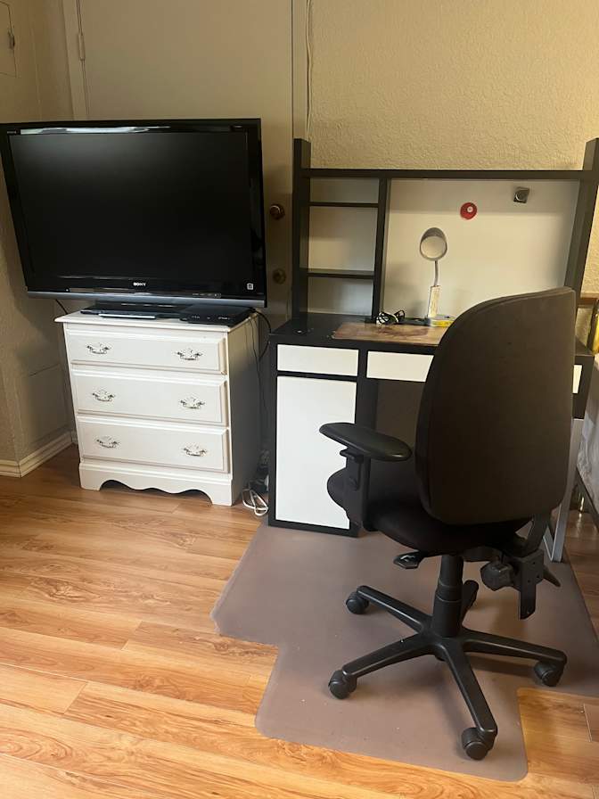 Peter Tudisco's room