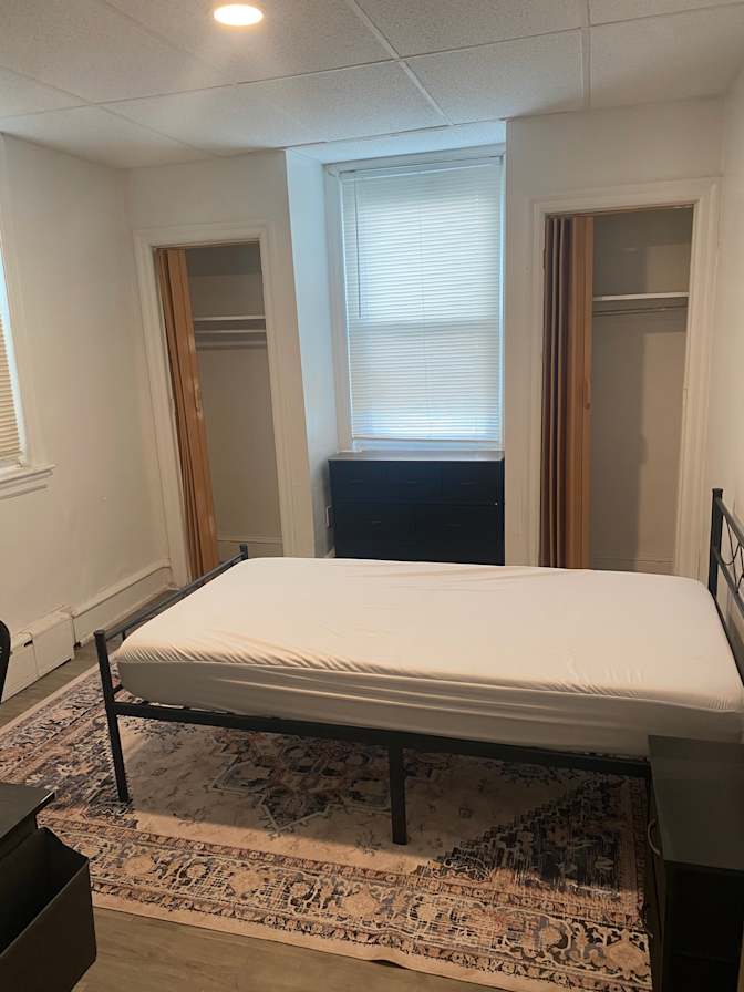 Ciewalt llc's room