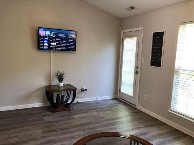Carolina Realty Link's room