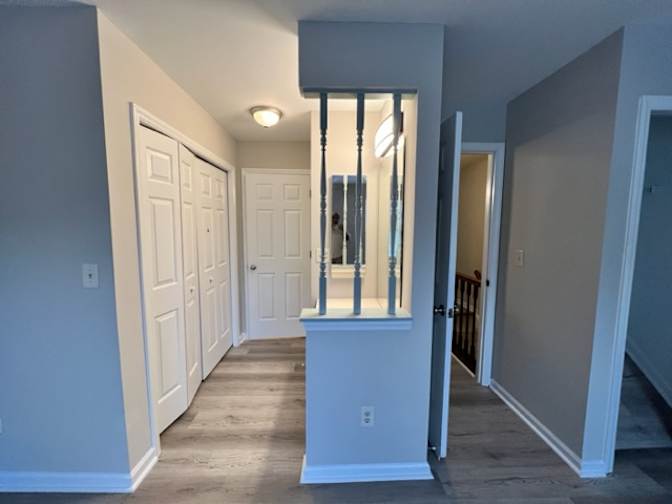 Alcove Rooms's room