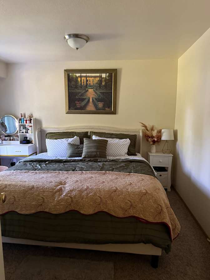Andrea's room