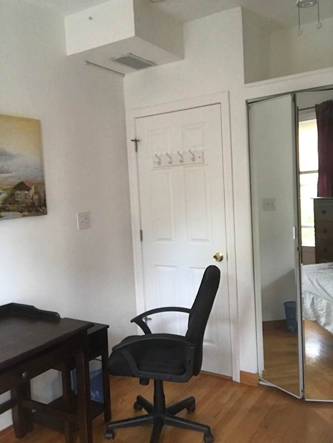 Julia Yan's room