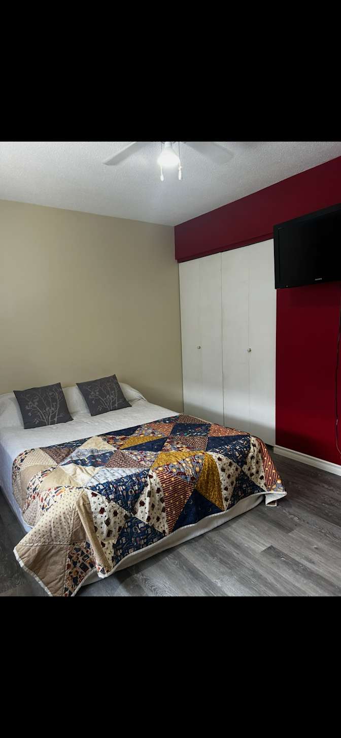 Andrea's room