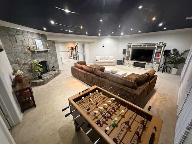 Jet's room