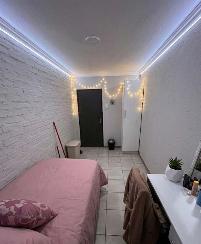 Luna's room