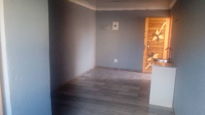 Luvuyo Trisher Bila's room