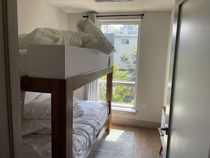 Jono's room