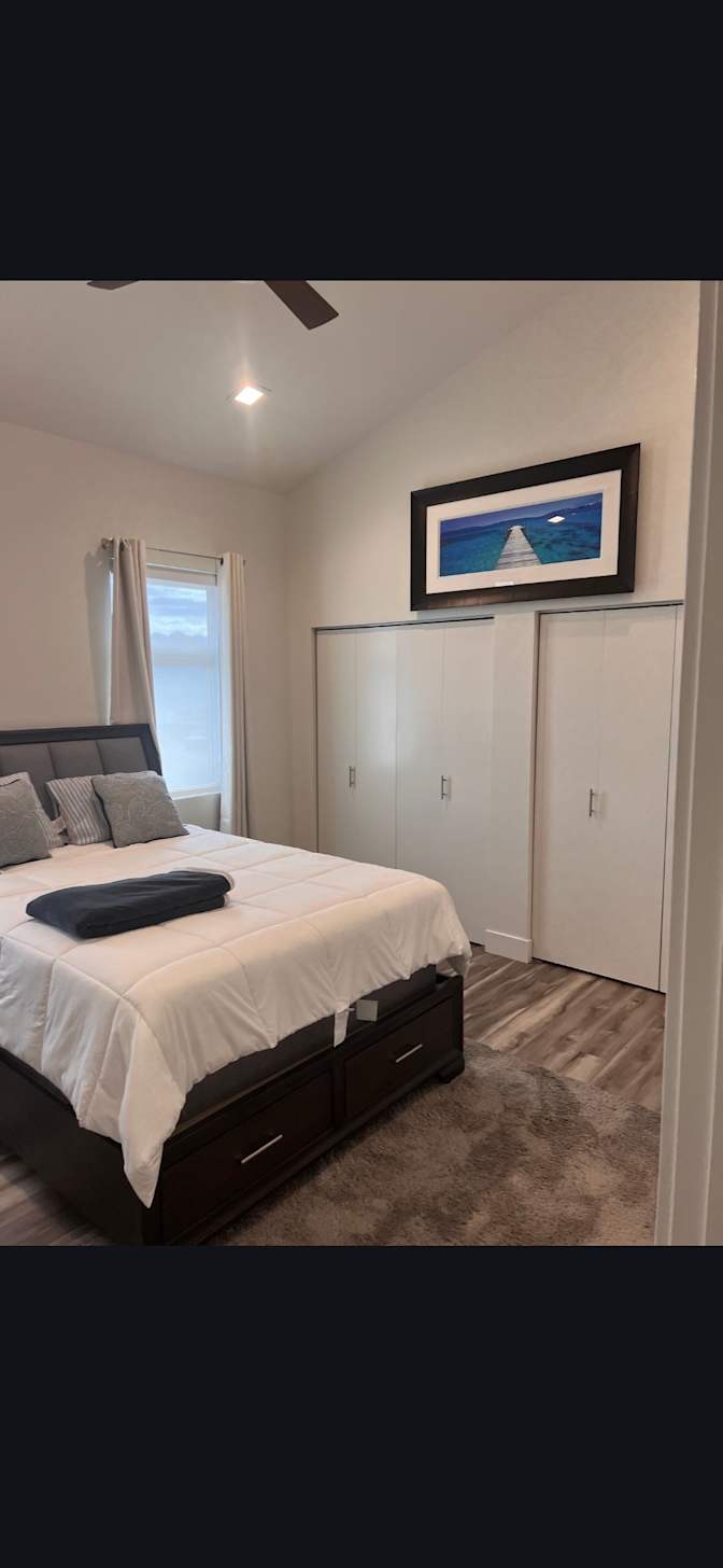 Elizabeth A Tommaney's room