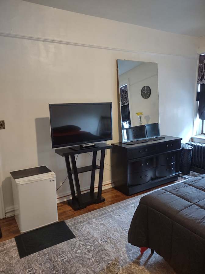 Stella Hez's room