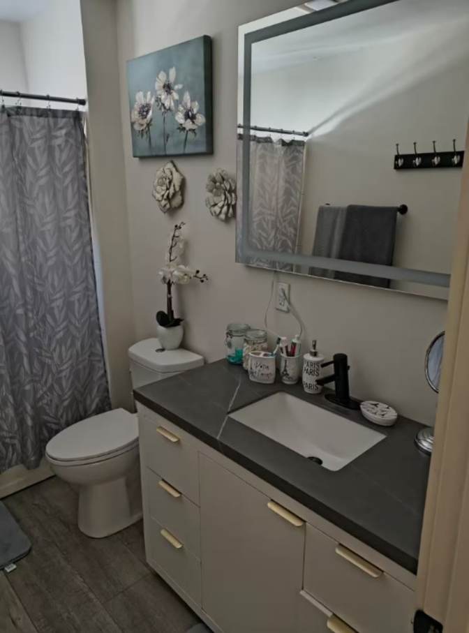 Vanessa's room