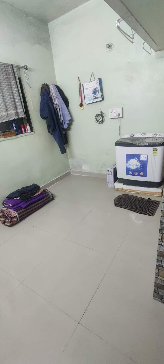 kasar saniraj shantinath's room