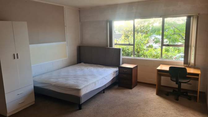 Yan Zhang's room