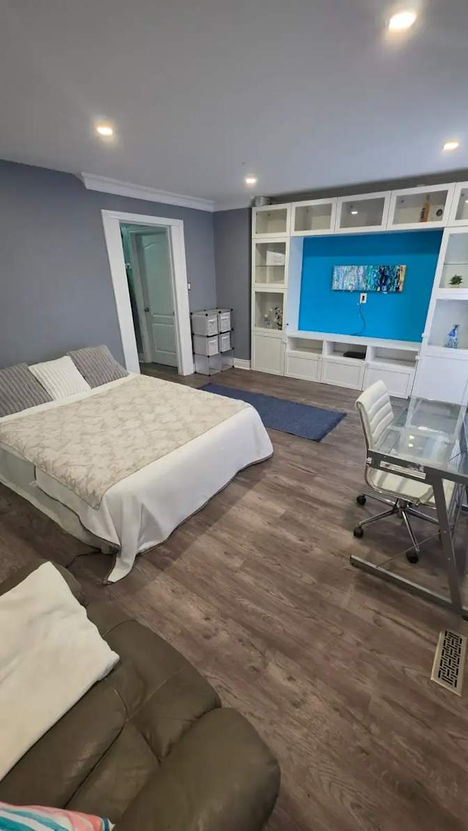 dupur's room