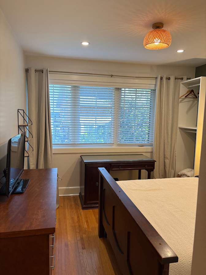 Jennifer's room