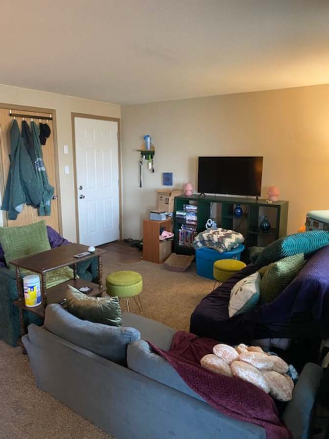 Alyssa M's room