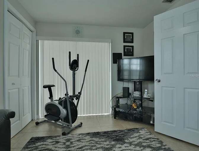 Porsh's room