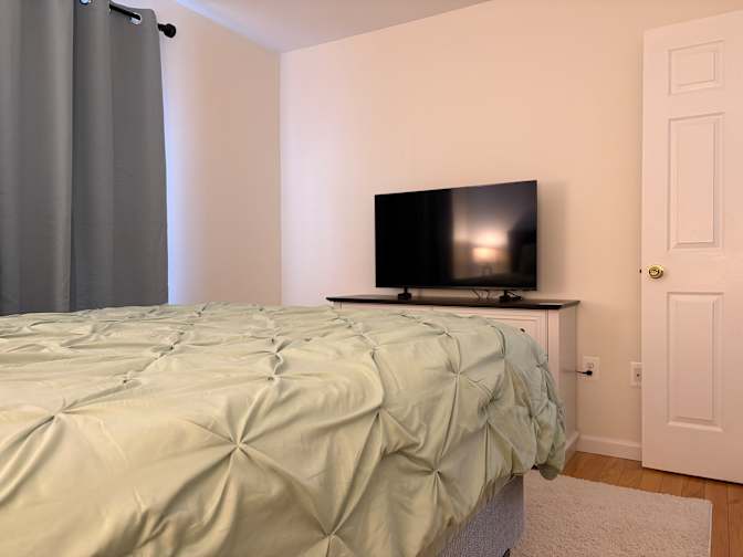 Dennis Glenn's room