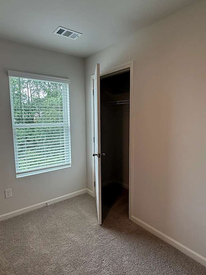 Alcove Rooms's room