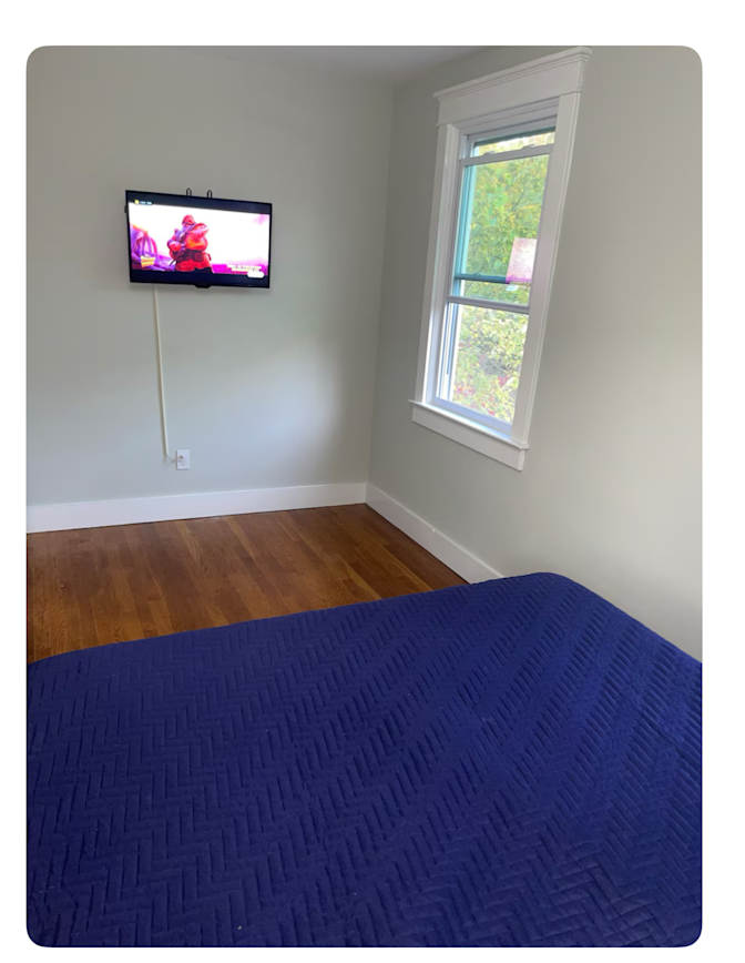 Lanre's room