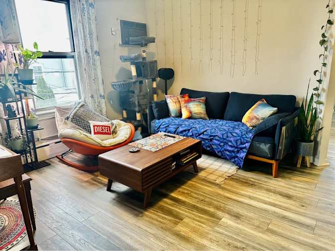 Francisco's room