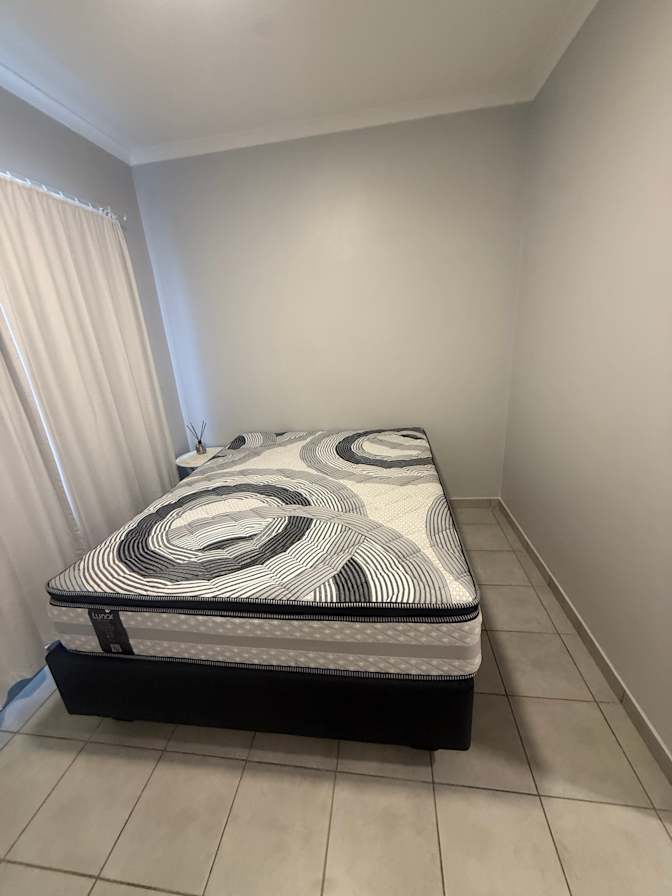 Zodidi's room