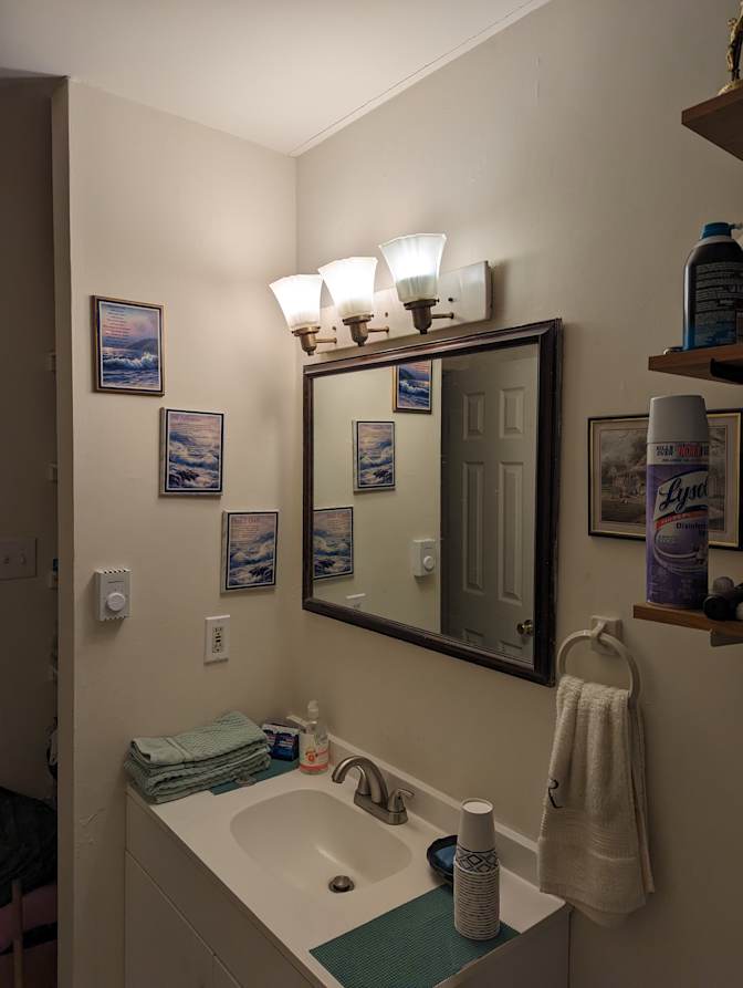 Richardo's room