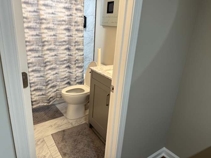 Alcove Rooms's room