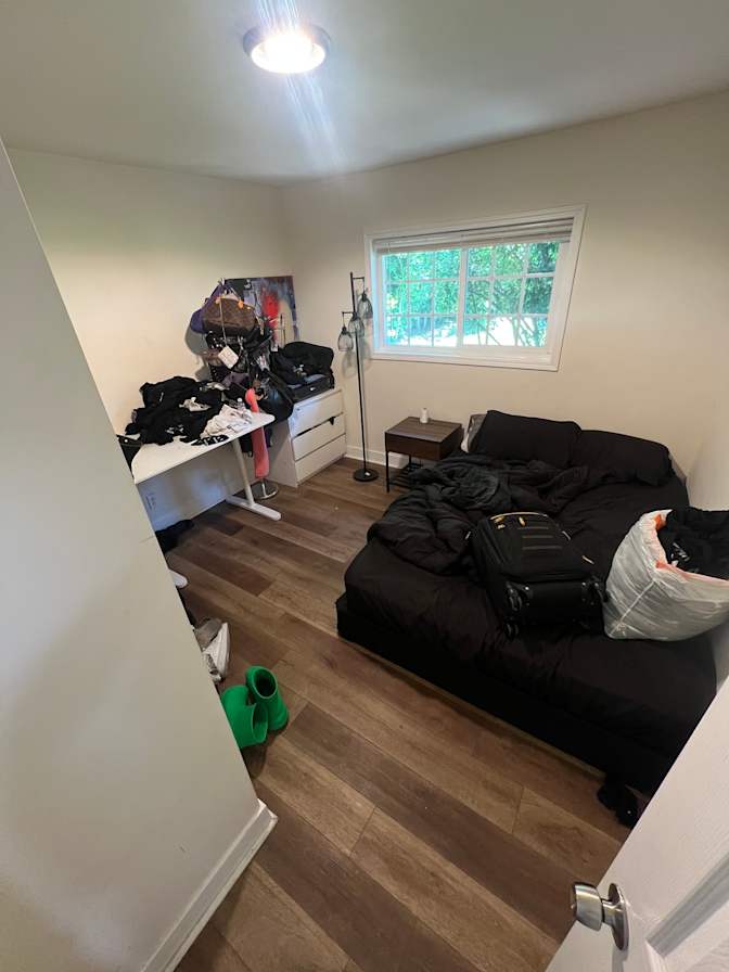 Alina Silva's room