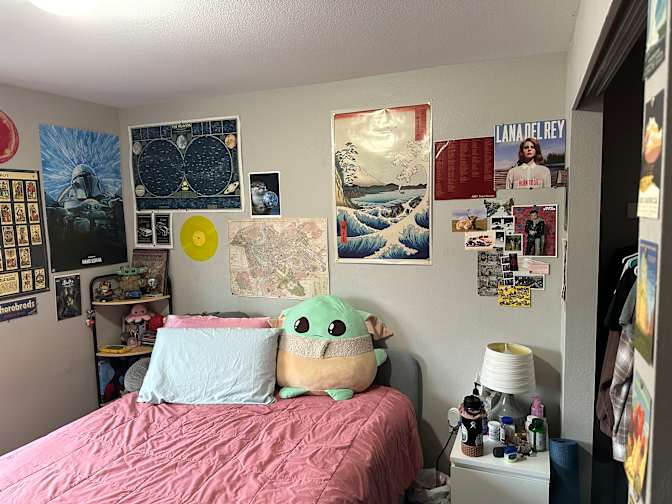 Joselyne A.'s room