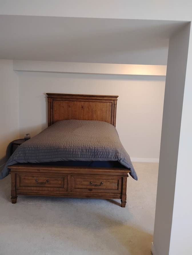 Faria's room