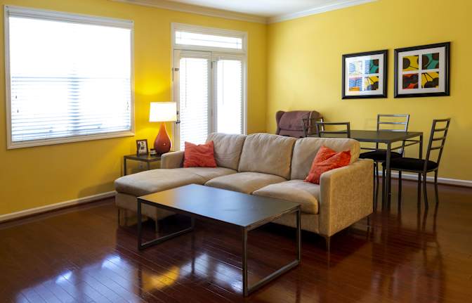 Alcove Rooms's room