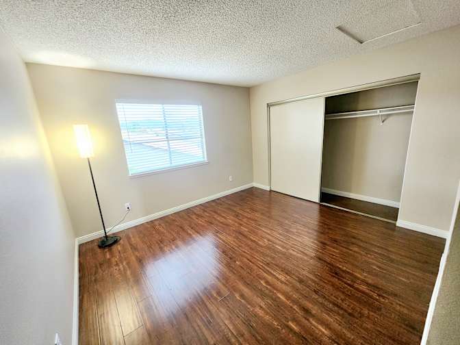 Aron's room
