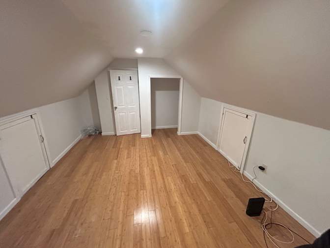 Carlos's room
