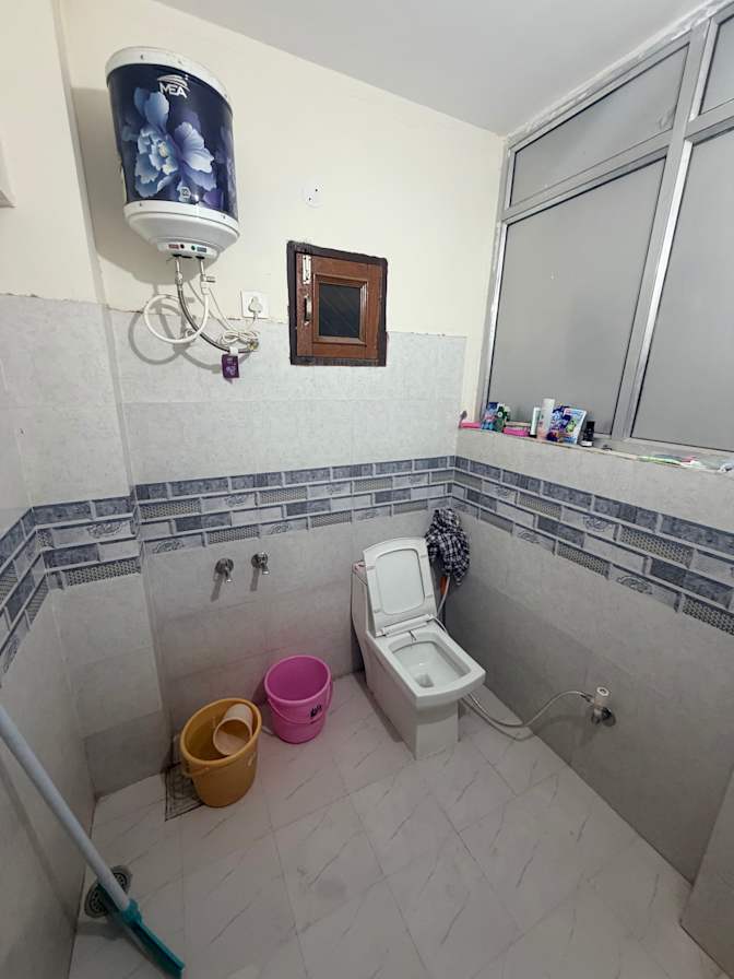 Agam Manan's room