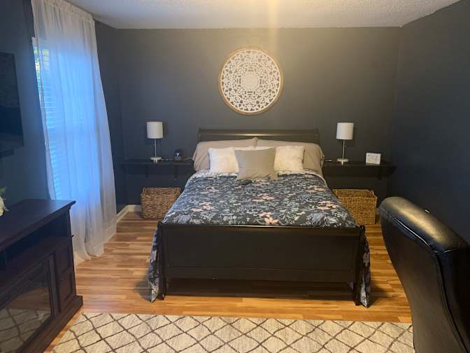 Antonio's room