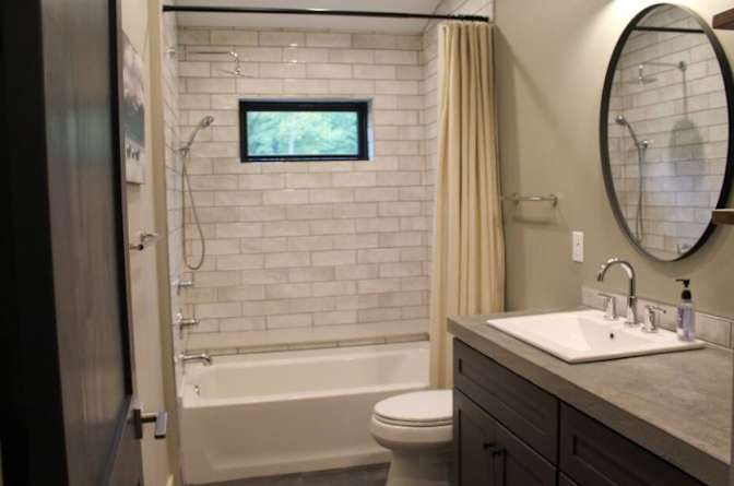 Caroline's room
