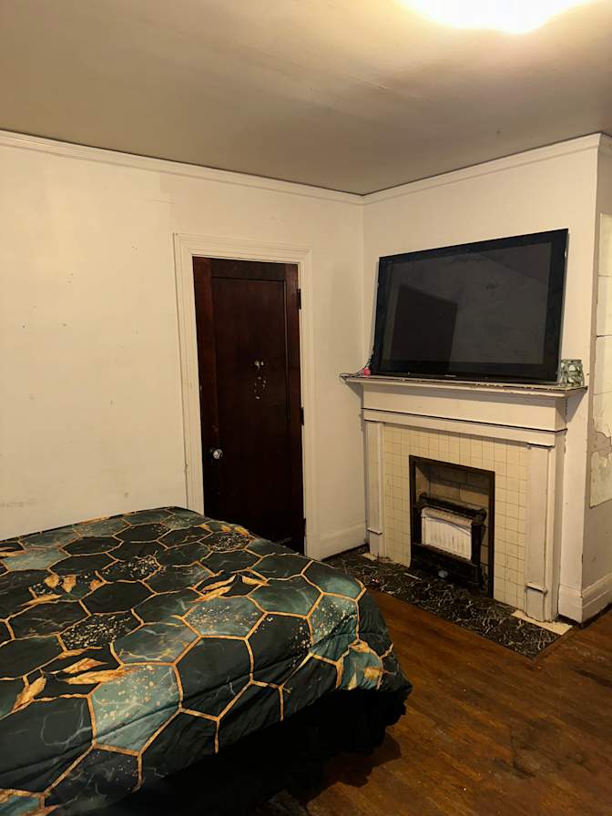 Rome's room