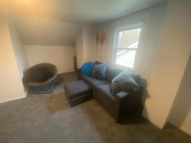 Carissa O.'s room
