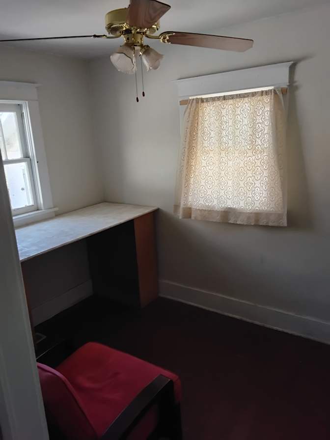 Dale's room