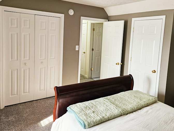 Valerie's room