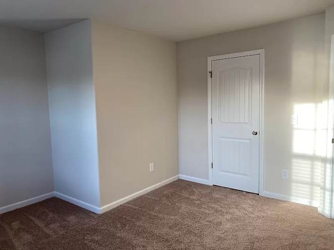 Alcove Rooms's room