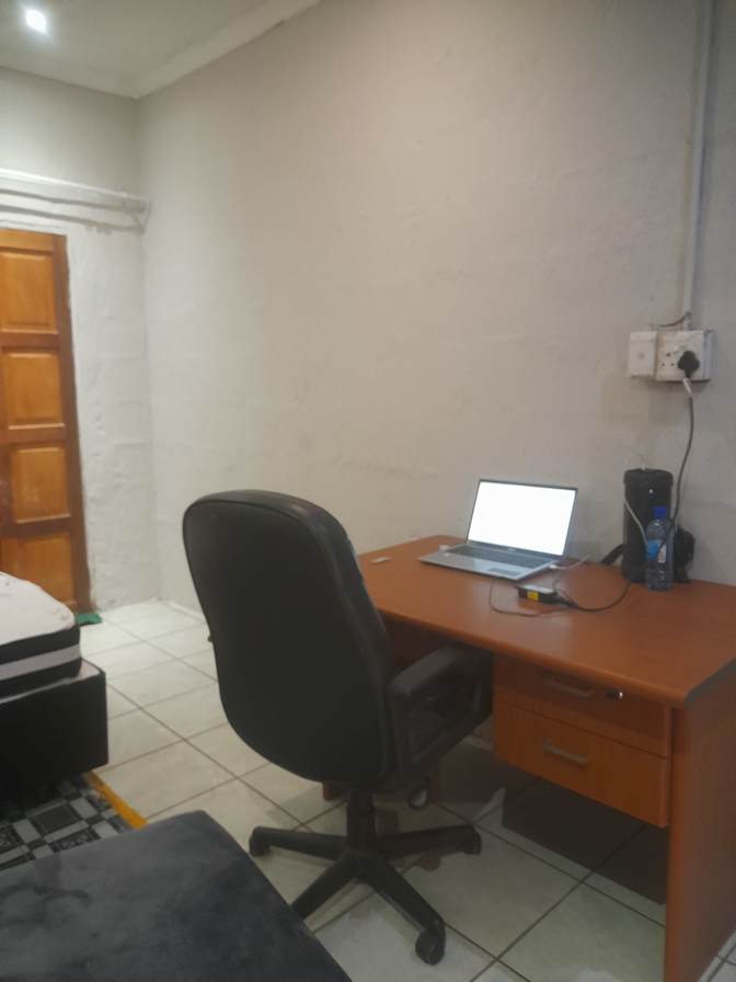 za one point's room