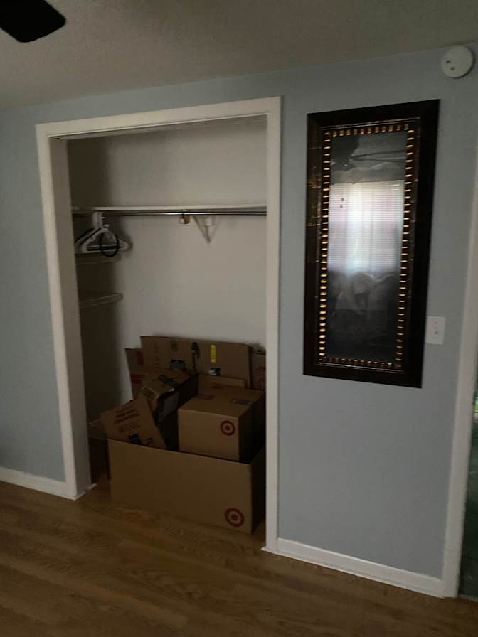 Joe Kingston's room