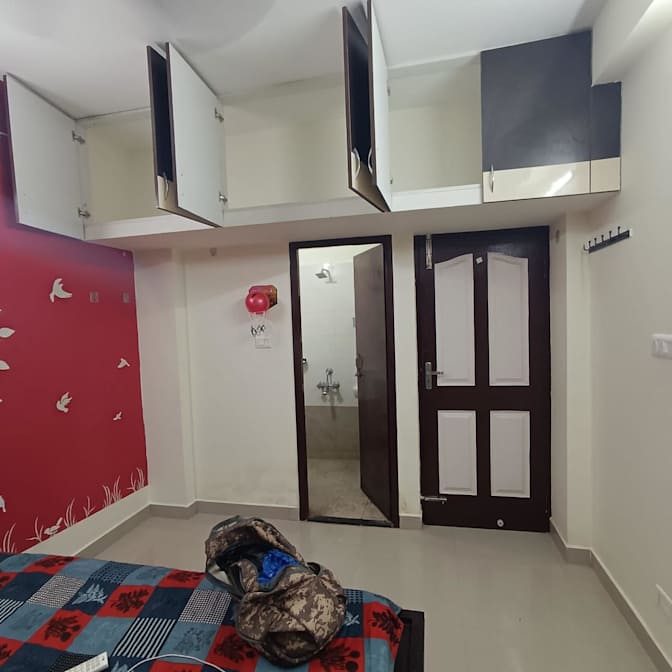 Oviya's room
